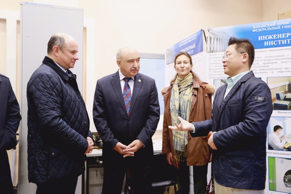 Dean of Sberbank Corporate University and Project 5-100 Expert Valery Katkalo Visited Kazan University