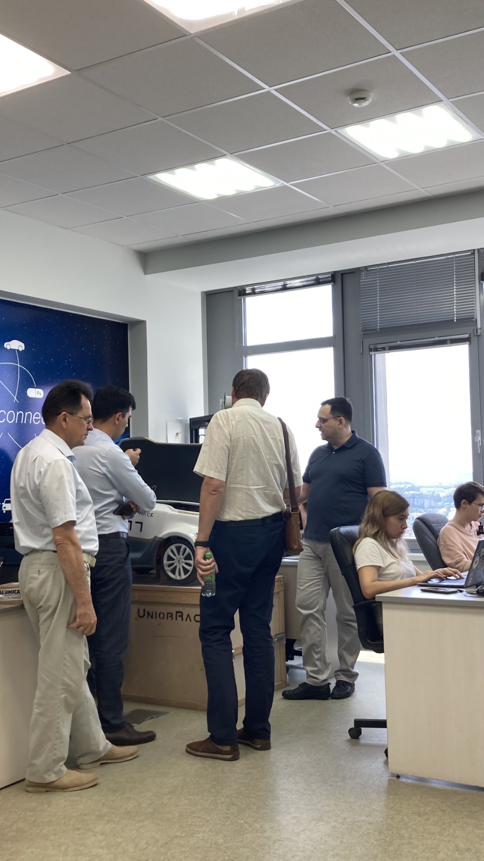 Представители компании 'КАМАЗ' посетили Лабораторию интеллектуальных робототехнических систем Представители компании 'КАМАЗ' посетили Лабораторию интеллектуальных робототехнических систем