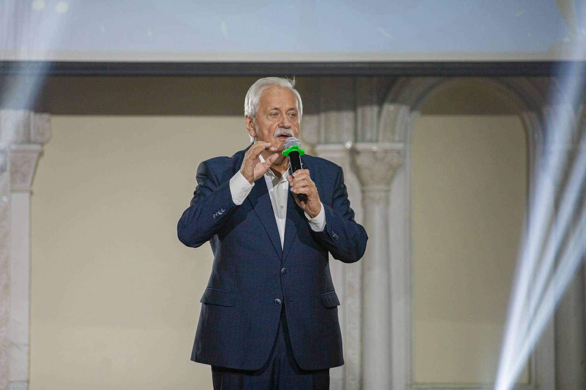 ������� � �������� ����������� ���������� �������� ��������� � 75-������ ,���������� �������� ���