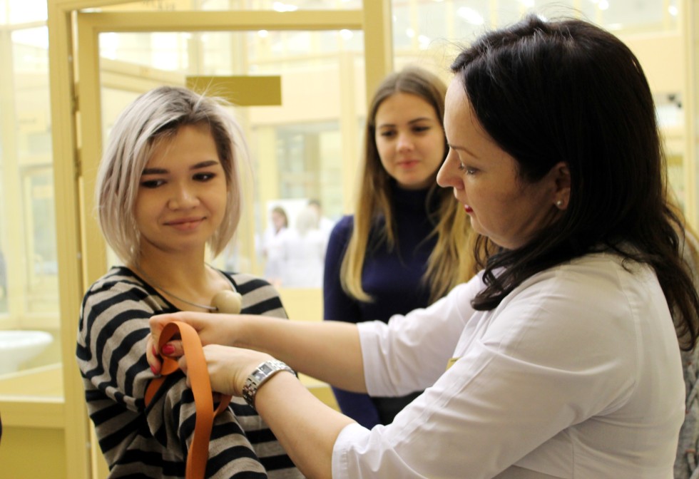 В КФУ провели медицинские квесты для лучших абитуриентов региона В КФУ провели медицинские квесты для лучших абитуриентов региона