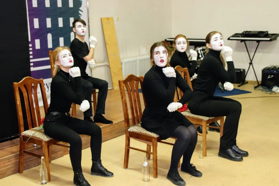 ��������, ����������� 85-����� ����������� ��������� ��. �.�. ���������