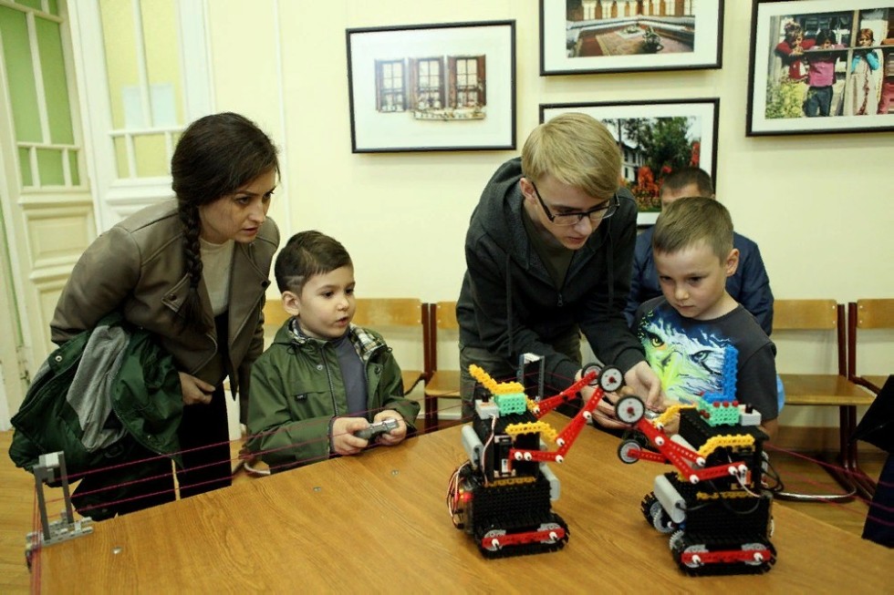 Ночь не для сна, а для науки в Елабужском институте КФУ Ночь не для сна, а для науки в Елабужском институте КФУ