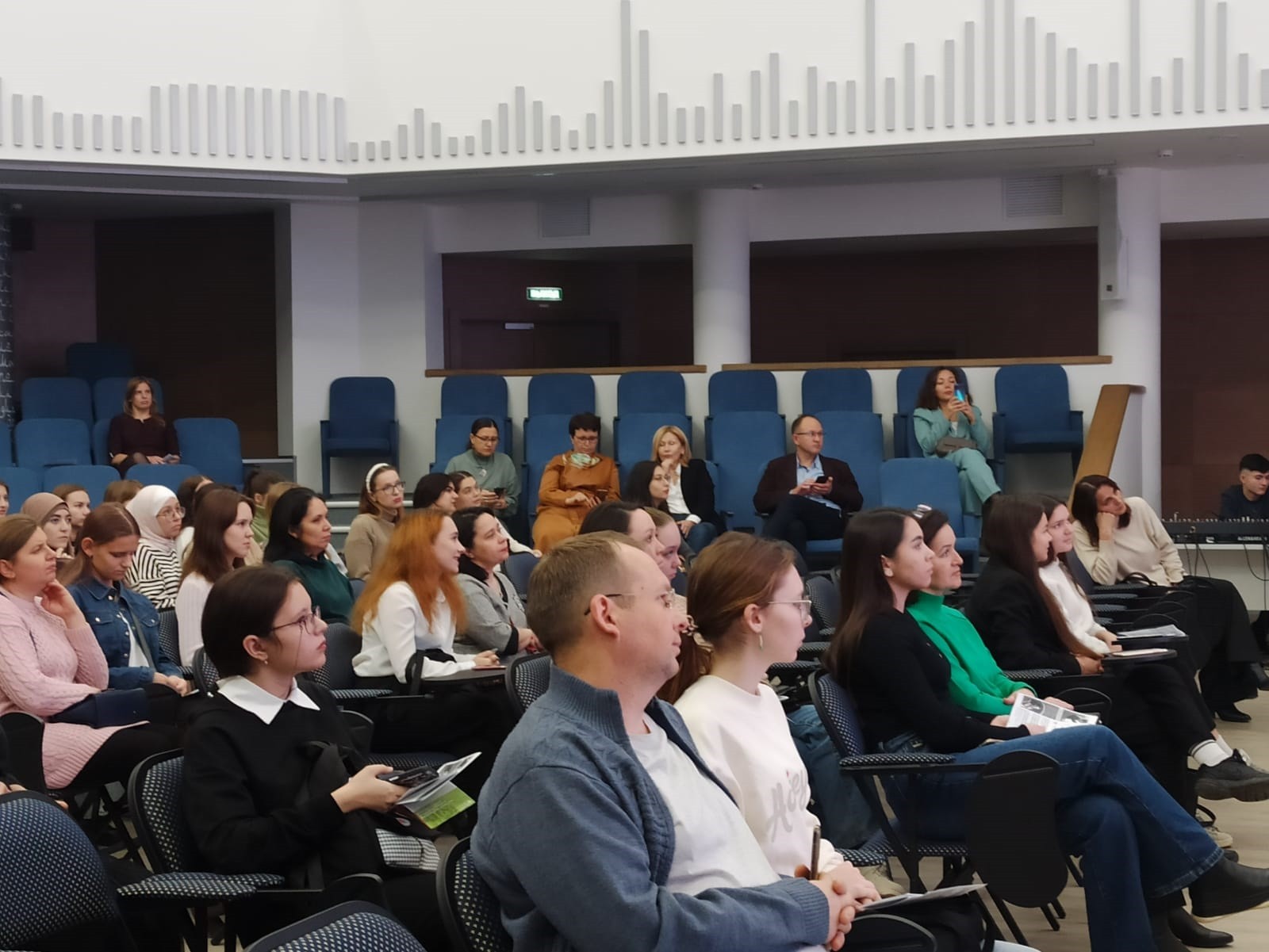 Институтта Ачык ишекләр көне узды Институтта Ачык ишекләр көне узды