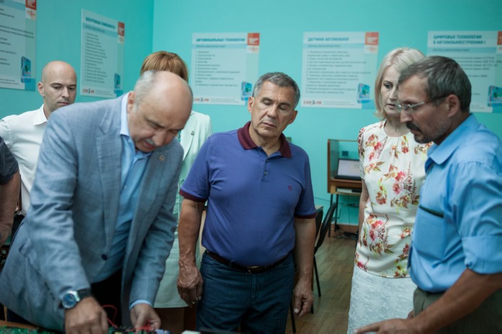The President of the Republic of Tatarstan has estimated possibilities of pedagogical education at the Yelabuga institute of KFU The President of the Republic of Tatarstan has estimated possibilities of pedagogical education at the Yelabuga institute of KFU