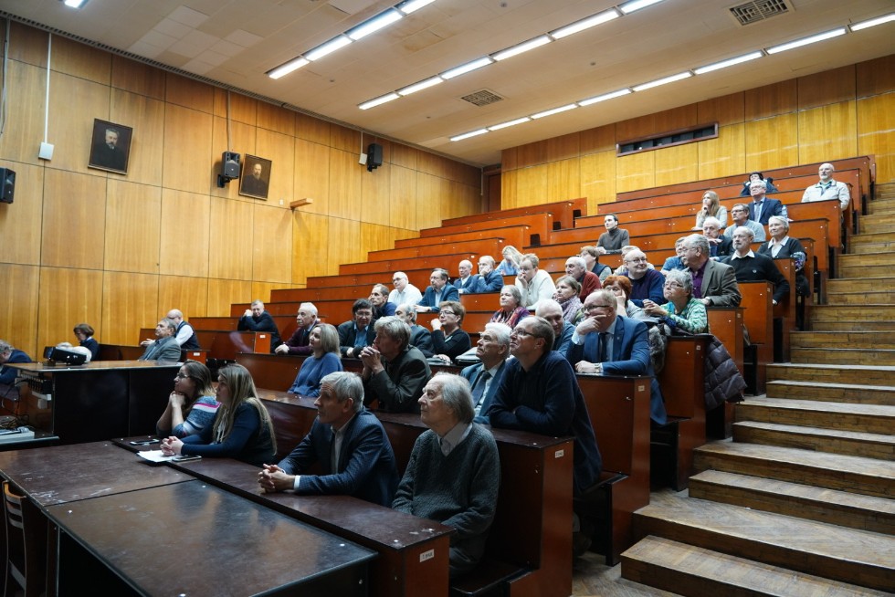 � ��������� ������ ��� ���������� ���������, ����������� 100-����� �� ��� �������� ����� ��������