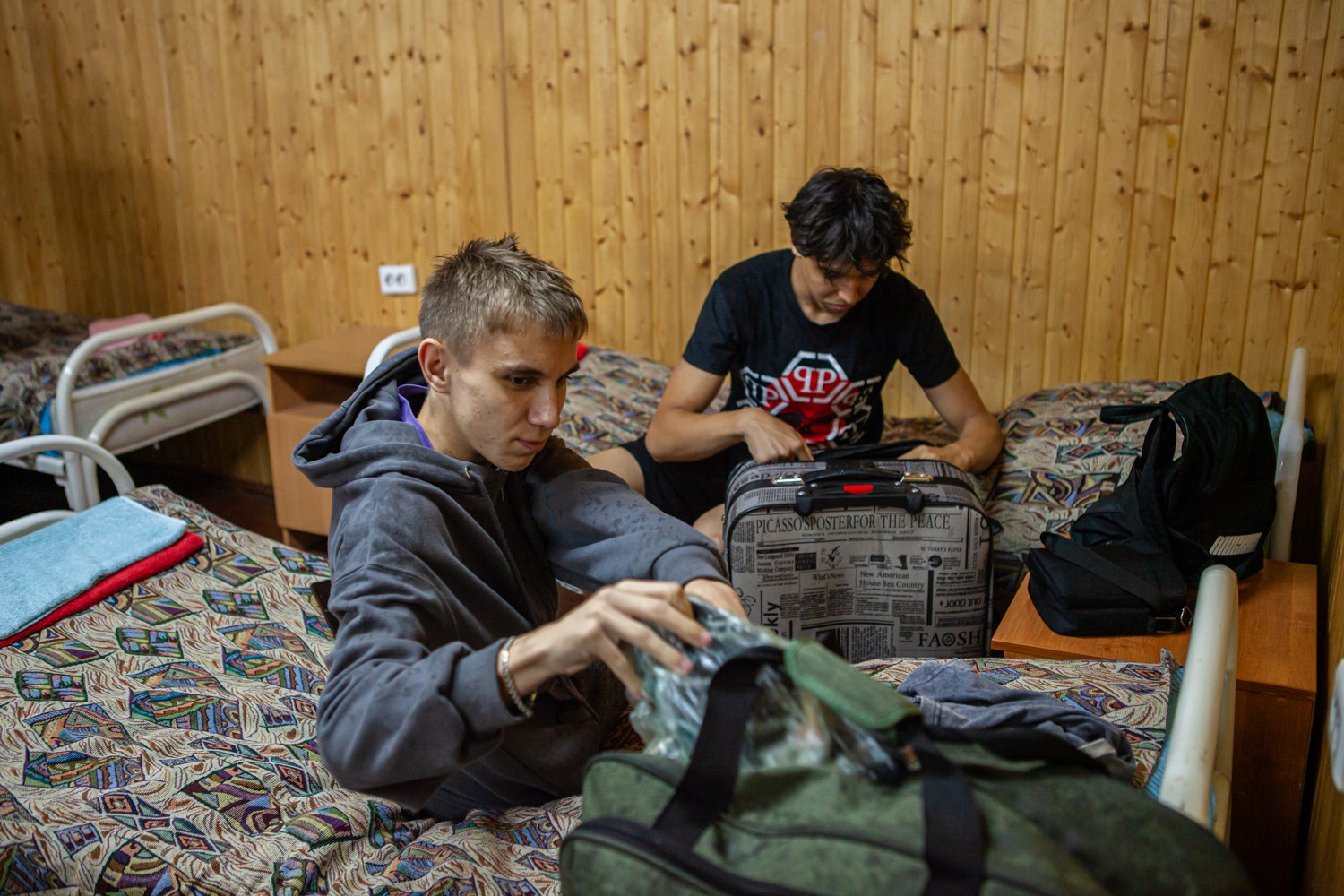 Глава ЕМР встретился со школьниками из ЛНР Глава ЕМР встретился со школьниками из ЛНР