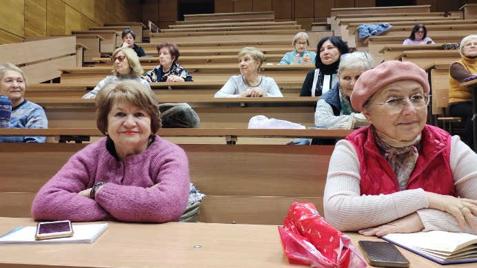 Лектор познакомил слушателей Университета третьего возраста с генеалогической системой российского дворянства Лектор познакомил слушателей Университета третьего возраста с генеалогической системой российского дворянства