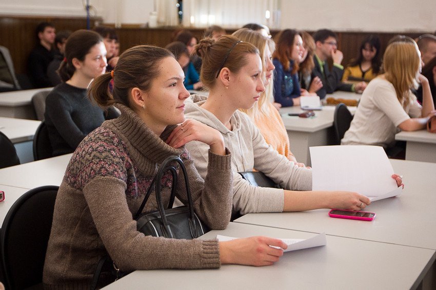 Emmy Prize Winner, Canadian Producer Paul Saltzman, Is a Guest of KFU