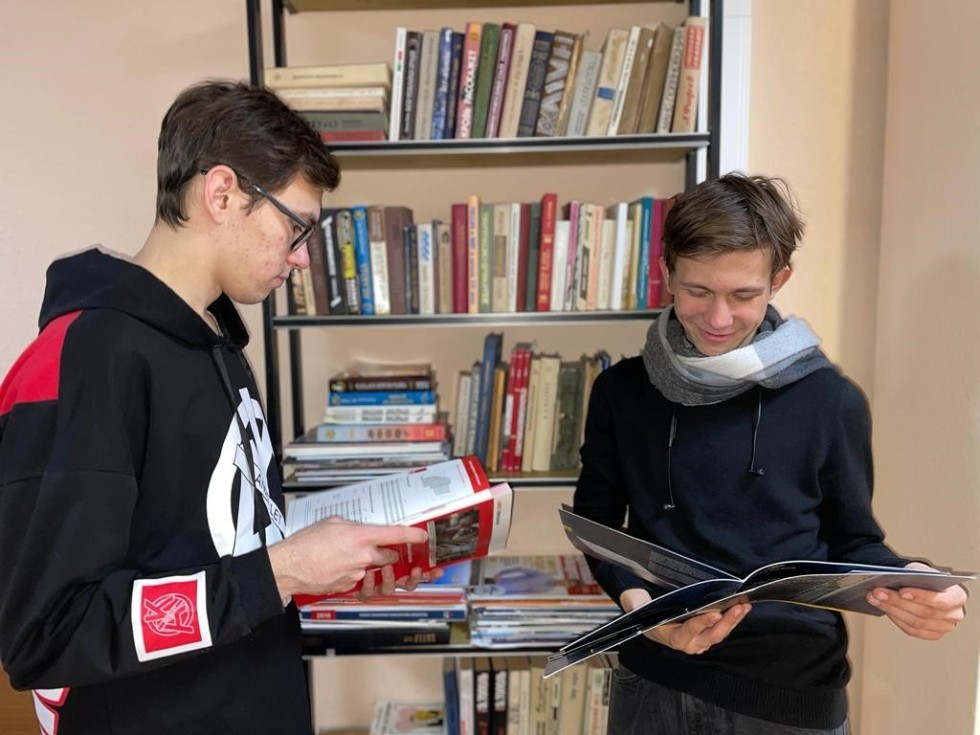 Библиотека Инженерного института пополнилась новыми изданиями Библиотека Инженерного института пополнилась новыми изданиями