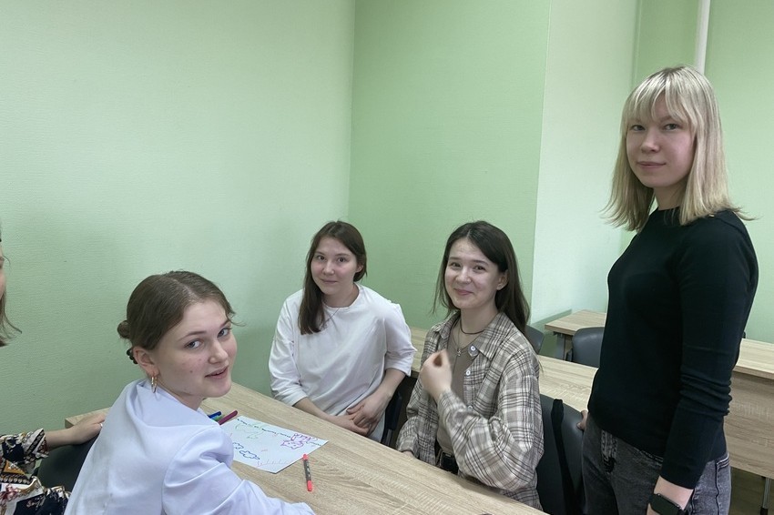 Прошел кураторский час 'Конструктивное разрешение конфликтов в студенческой среде' Прошел кураторский час 'Конструктивное разрешение конфликтов в студенческой среде'