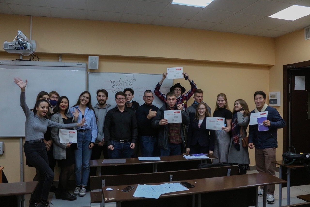 Дискуссионный клуб 'Политсковородка' КФУ провёл VIII Турнир по парламентским дебатам Дискуссионный клуб 'Политсковородка' КФУ провёл VIII Турнир по парламентским дебатам