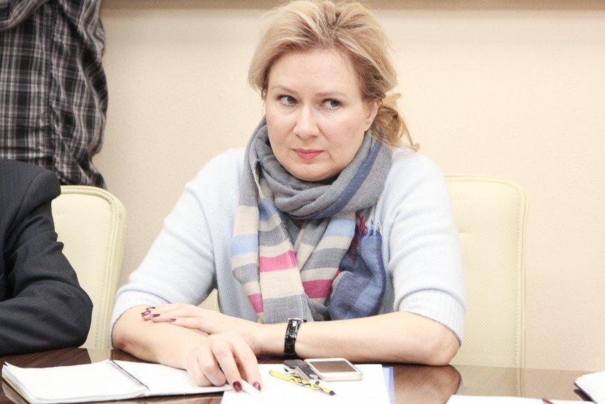 Alternative Currency: Crisis Recovery or Money Pit?