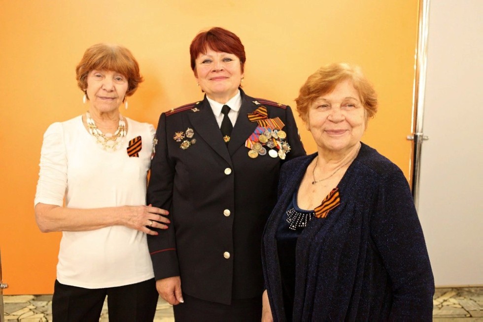 'Поклонимся великим тем годам': День Победы встретили в Елабужском институте КФУ 'Поклонимся великим тем годам': День Победы встретили в Елабужском институте КФУ