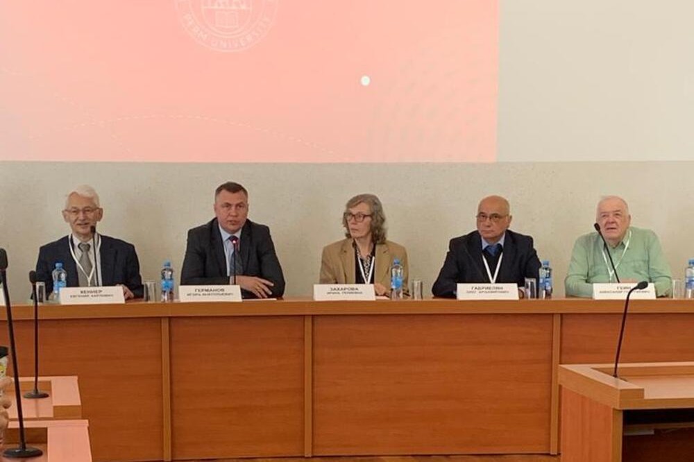 Результаты работы по реализации модуля 'Технологии STEAM-образования' были представлены на конференции 'Методика и технология обучения в вузе в условиях цифровой трансформации образования' Результаты работы по реализации модуля 'Технологии STEAM-образования' были представлены на конференции 'Методика и технология обучения в вузе в условиях цифровой трансформации образования'