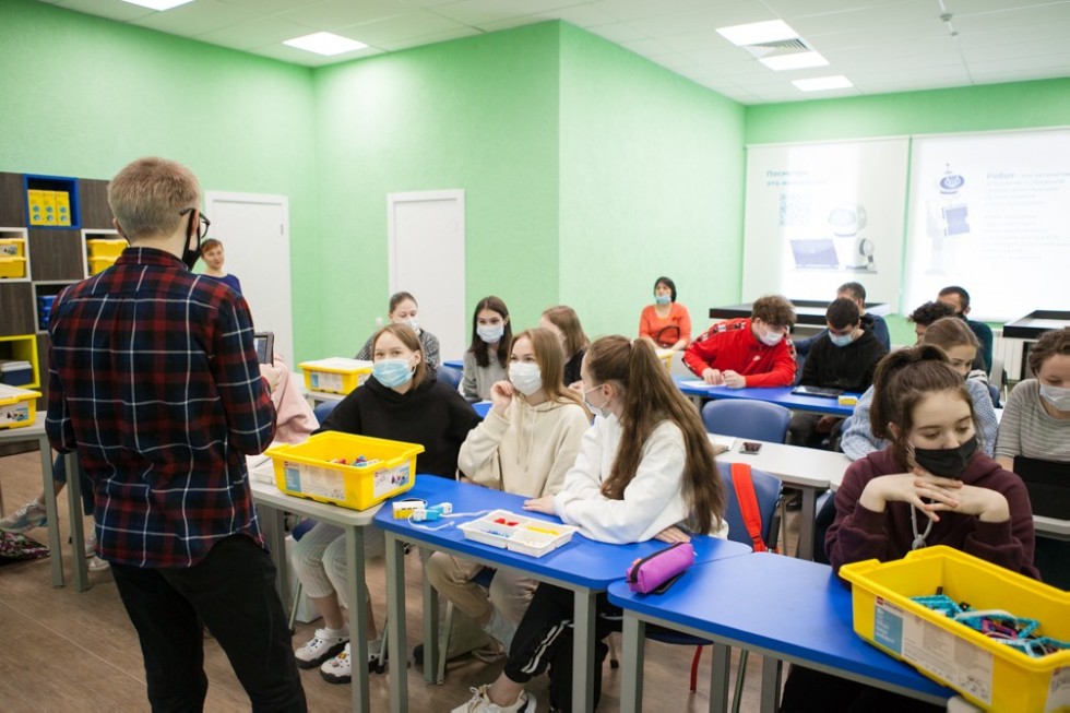 Учебно-тренировочные сборы прошли в Доме научной коллаборации Учебно-тренировочные сборы прошли в Доме научной коллаборации