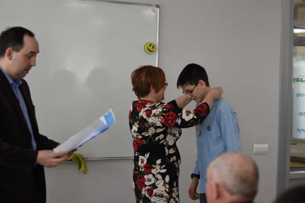 ����� ��������� ���� ������������� 