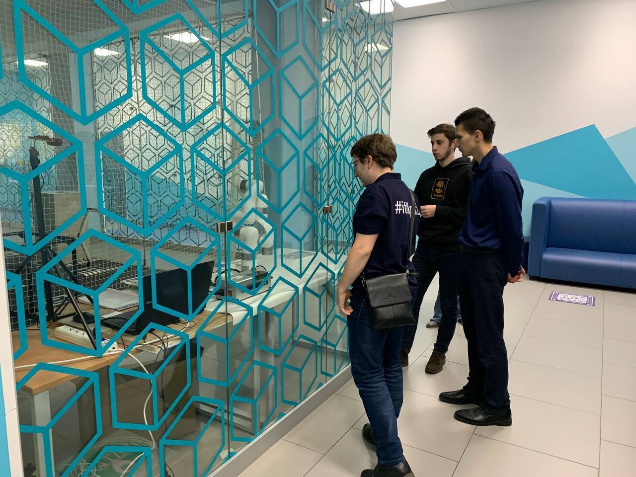 ������� ���� ��� ����������� � �����-��������� ��������� �������