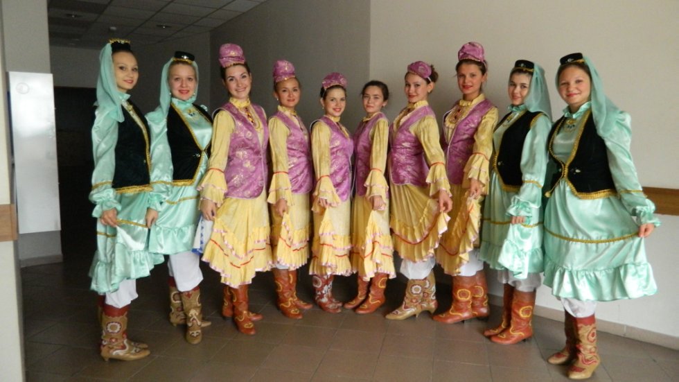 Танцевальный коллектив 'Яшьлек'