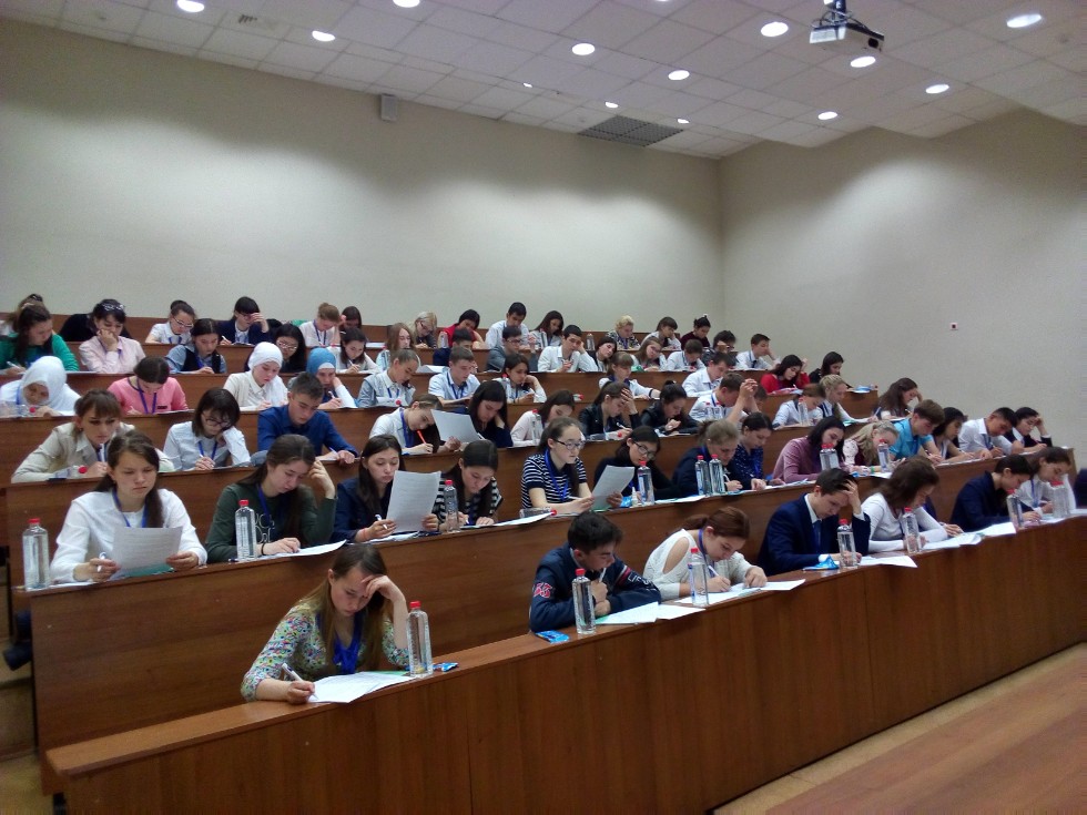 ����  ���������  ���������� ������������� ��������� �� �������� �����