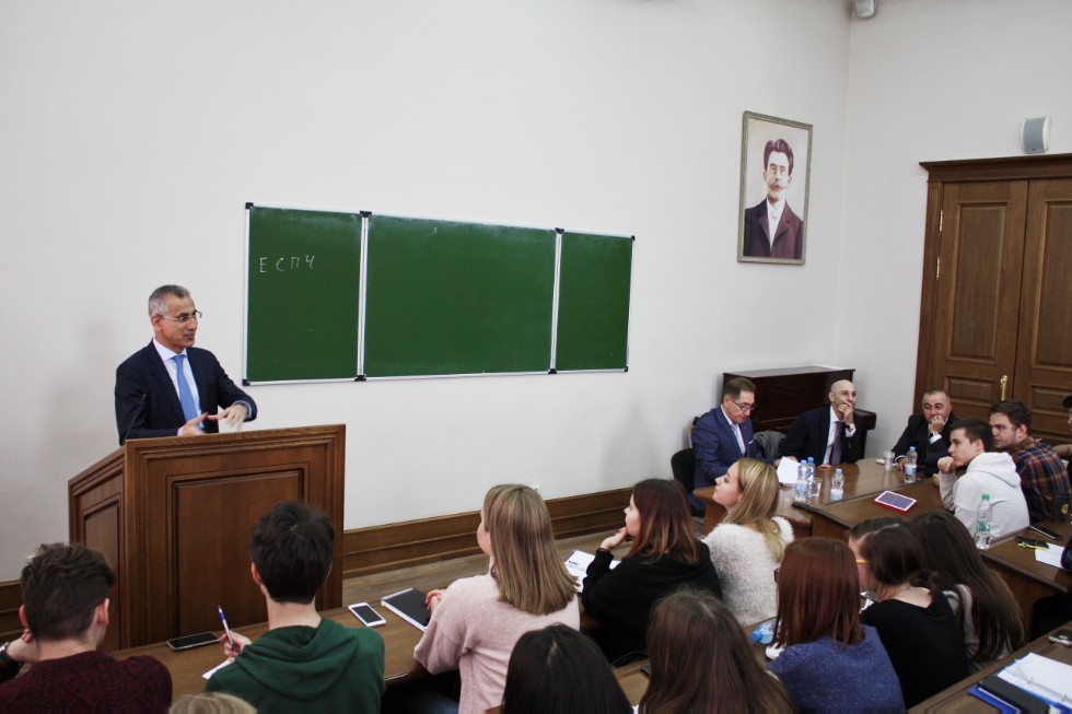 28 �������� � ������ ������������ ���������� ���������� ������ ����� ������������ ���� �� ������ �������� �. ���������