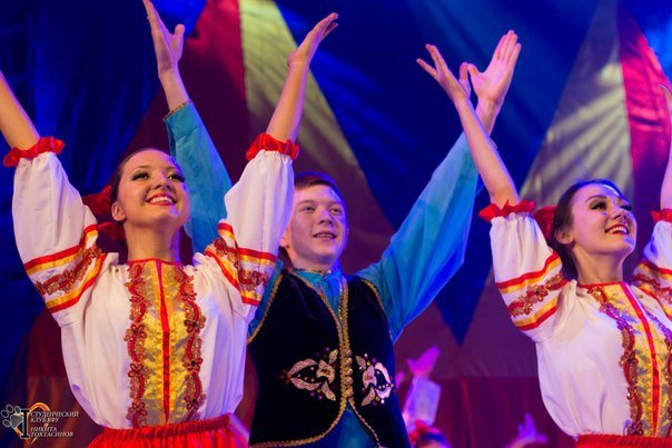 Студенческая весна: любовный роман и повесть о настоящем человеке! Студенческая весна: любовный роман и повесть о настоящем человеке!