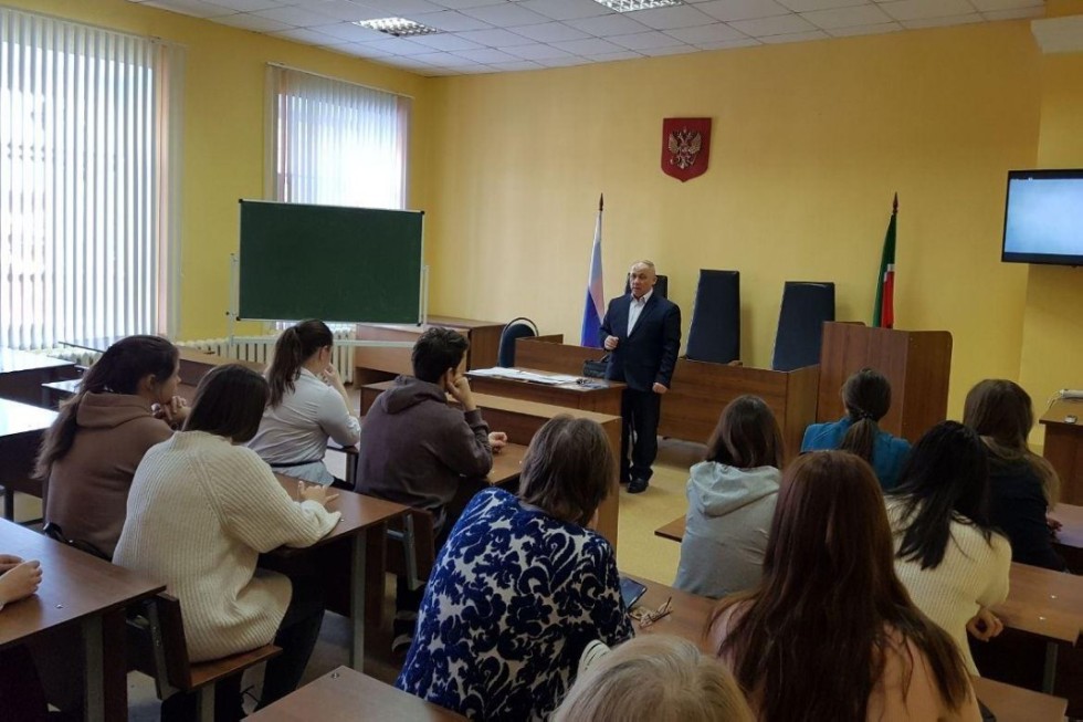 Юридический факультет в День российской науки пригласил старшеклассников Юридический факультет в День российской науки пригласил старшеклассников