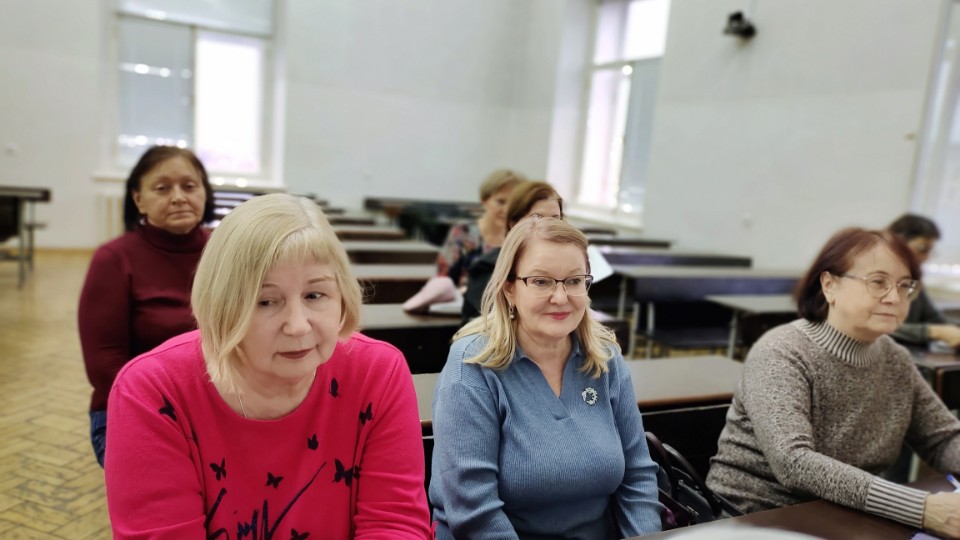 Студенты элегантного возраста продолжают получать знания по основам финансовой грамотности Студенты элегантного возраста продолжают получать знания по основам финансовой грамотности