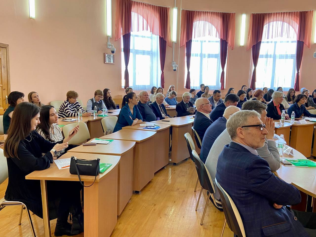 ����� ������������� ������-������������ ����������� � ������������� ��������