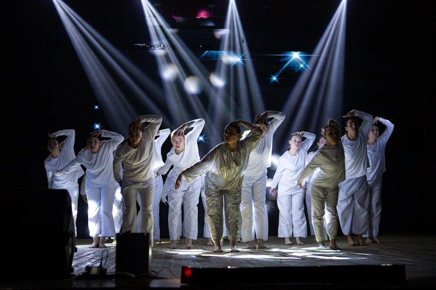 'Эффект Пушкина': техно-лиричная 'Студенческая весна' отзвенела в Елабужском институте КФУ 'Эффект Пушкина': техно-лиричная 'Студенческая весна' отзвенела в Елабужском институте КФУ