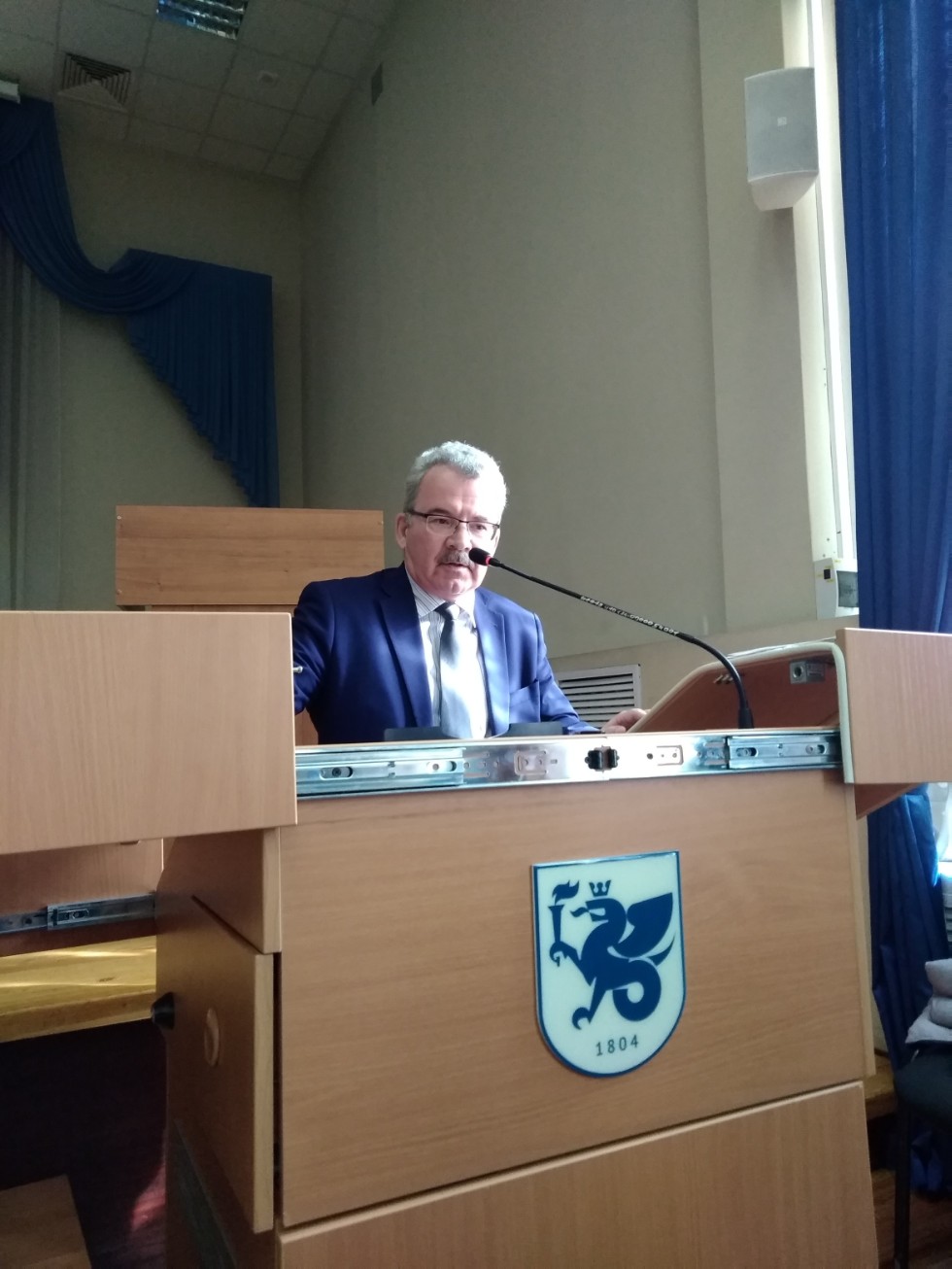 Учиться в Институте сложно, но интересно и весело! Учиться в Институте сложно, но интересно и весело!