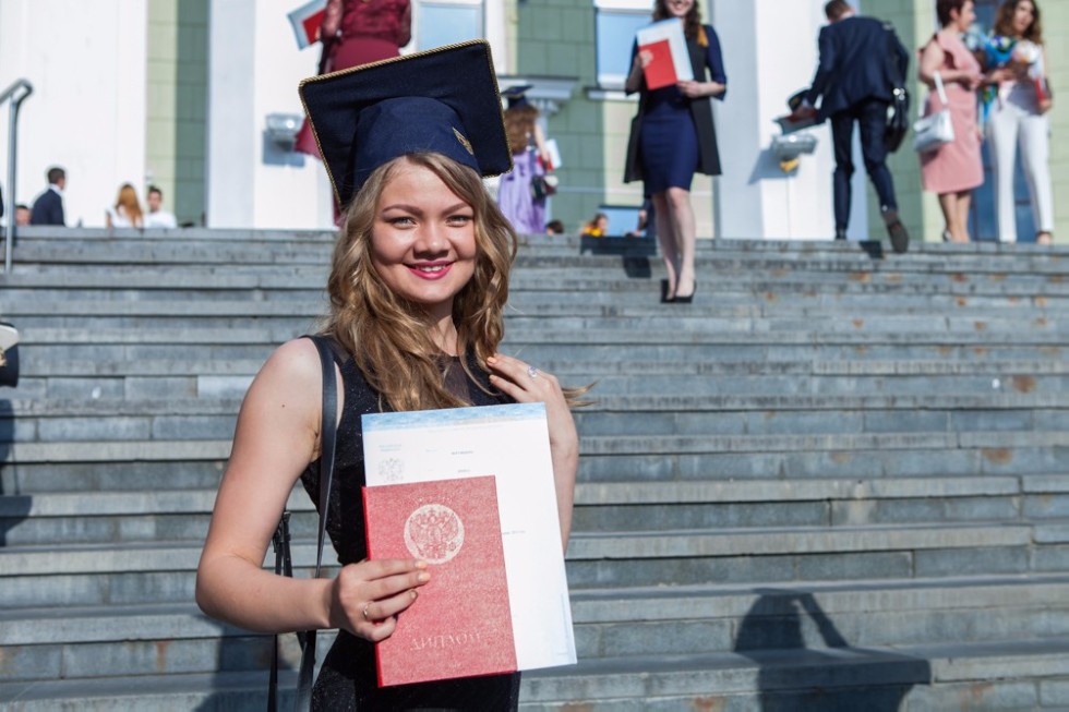 Graduates of  Elabuga Institute of KFU: 