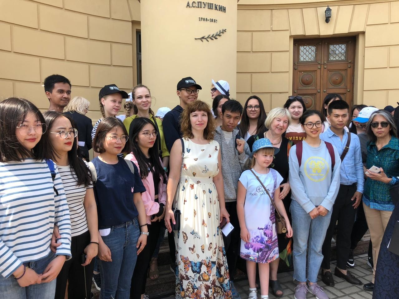 �����������