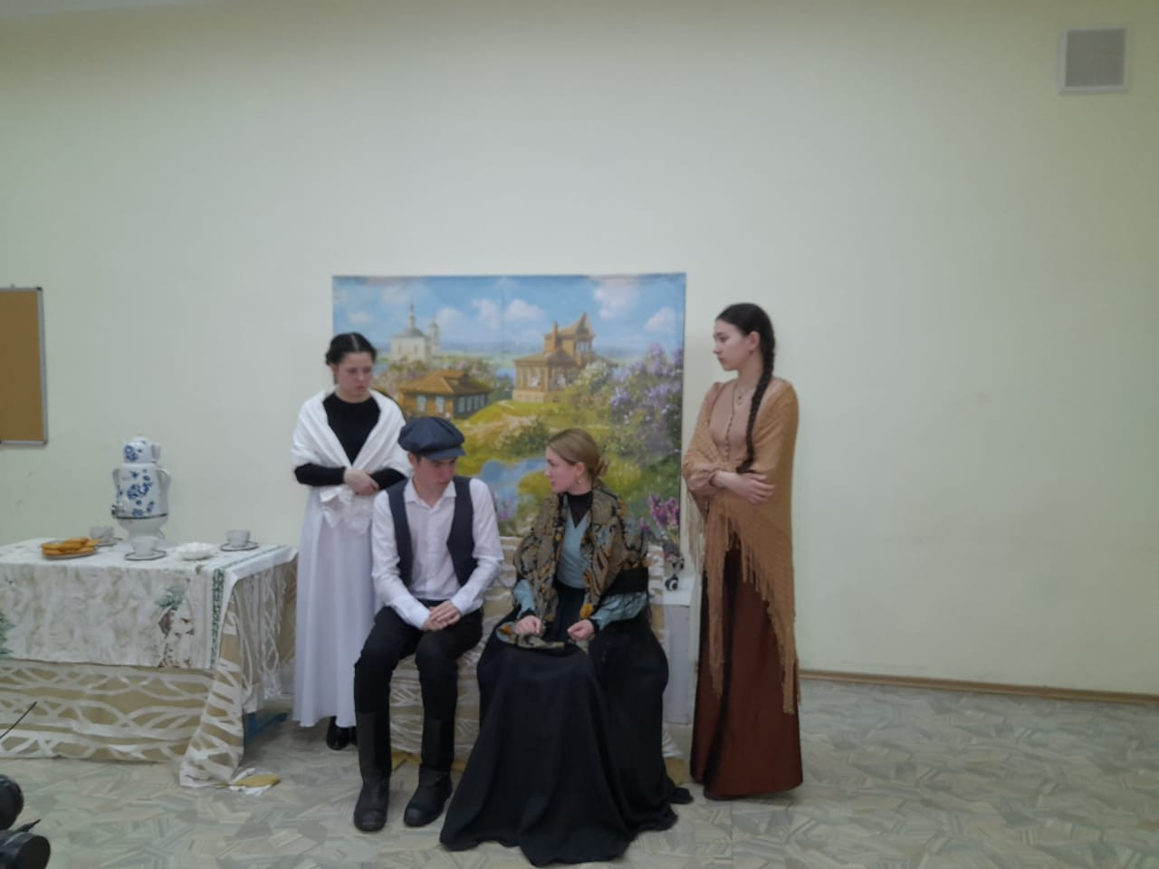 Студенческий театр Института психологии и образования Казанского федерального университета 'Триумф' представил на Региональный конкурс пьесу 'Гроза' Студенческий театр Института психологии и образования Казанского федерального университета 'Триумф' представил на Региональный конкурс пьесу 'Гроза'