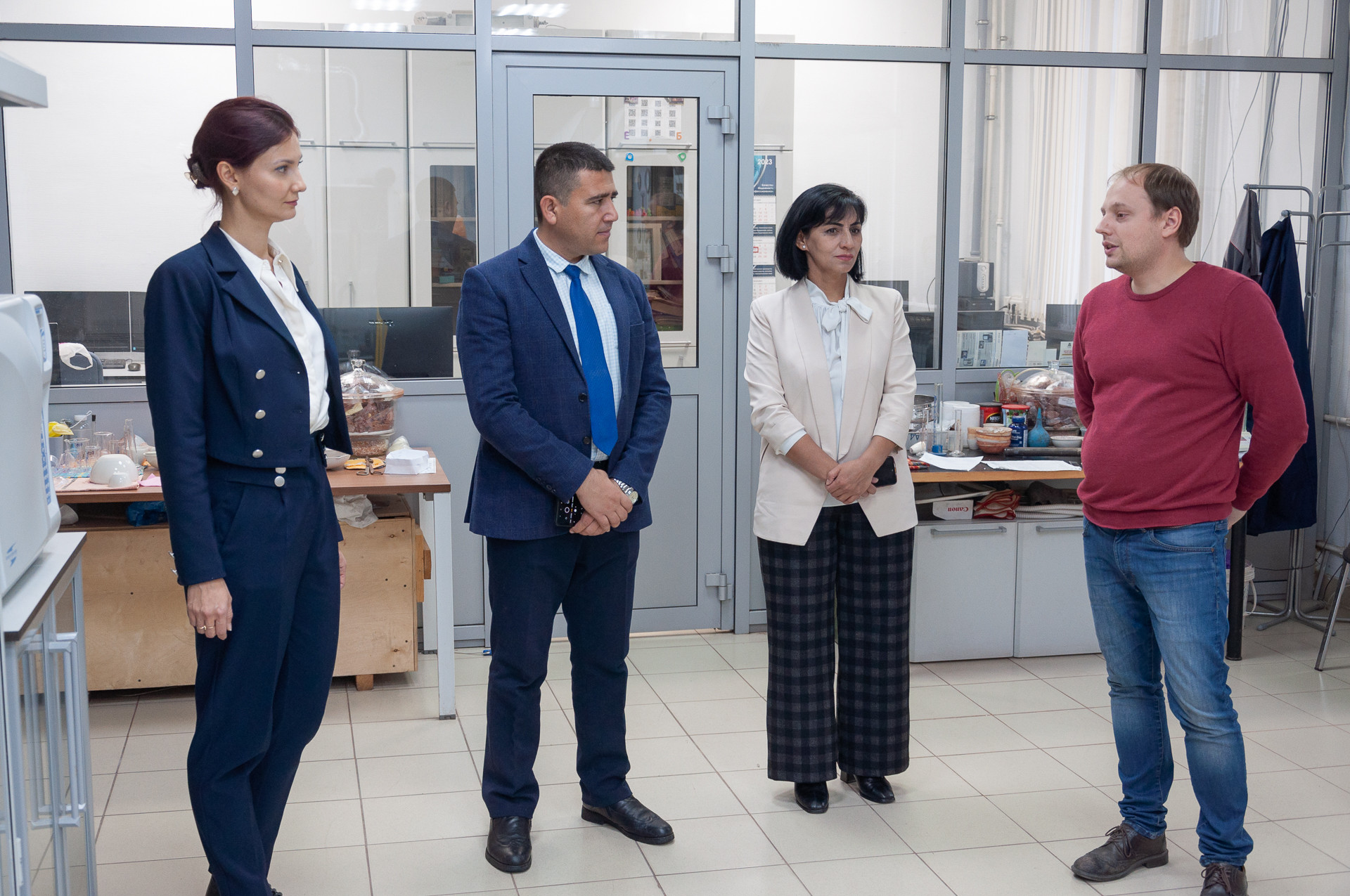 10 ноября Химический институт посетила делегация из Республики Узбекистан