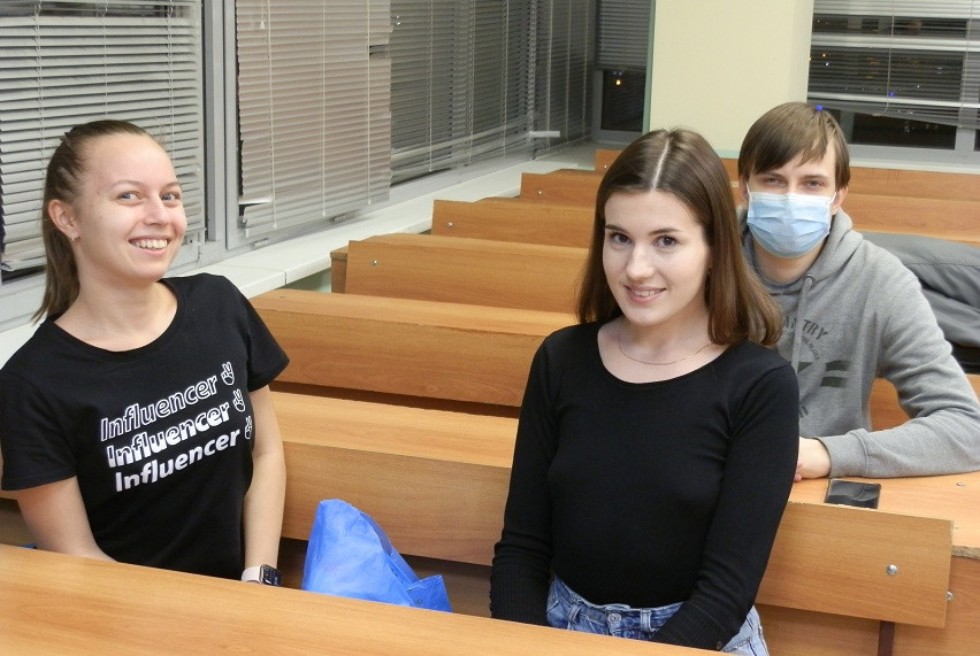 ����� ������� �������������: �������� ? ����������