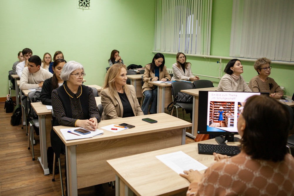 На отделении иностранных языков состоялся научно-практический семинар На отделении иностранных языков состоялся научно-практический семинар