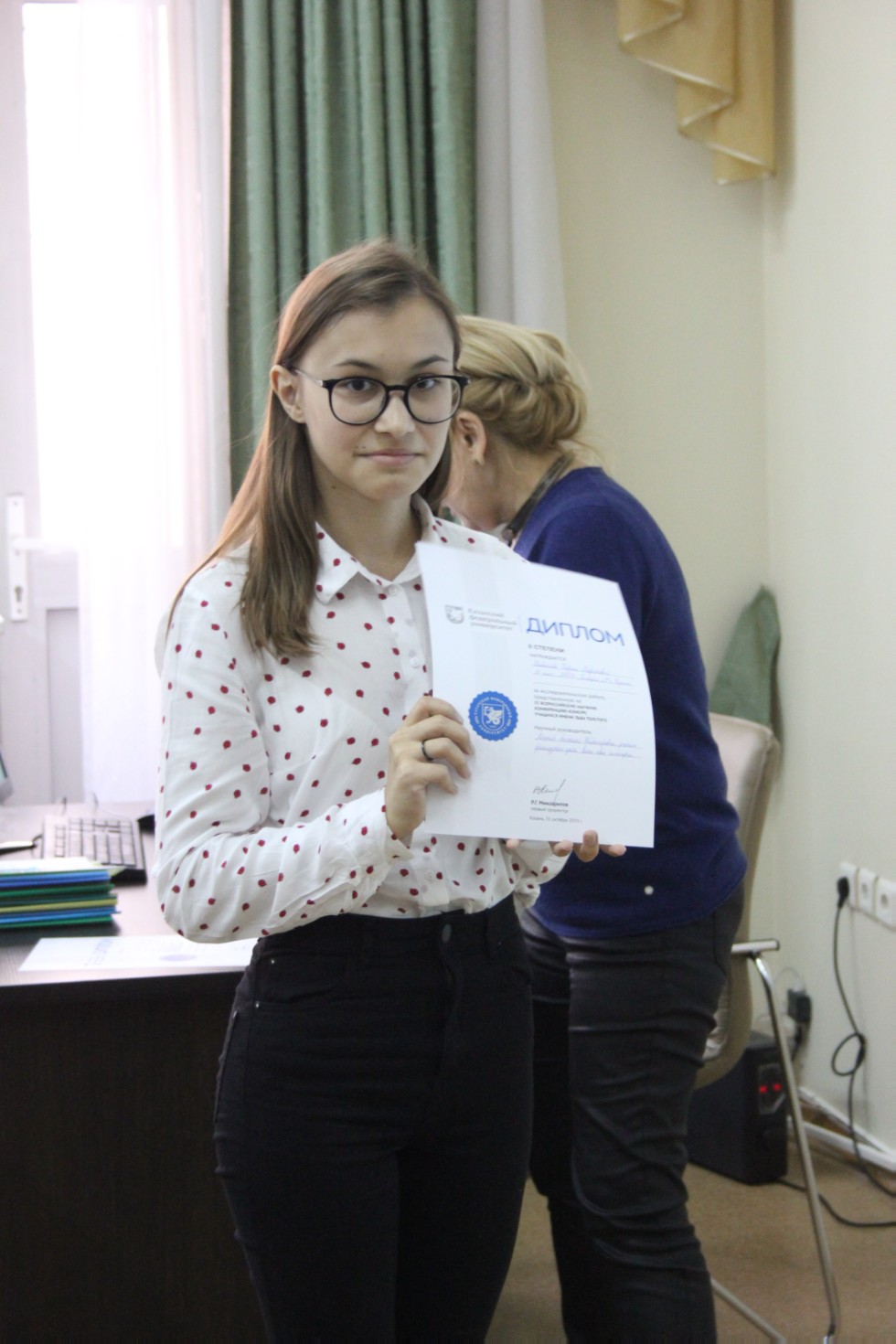 215 �����������