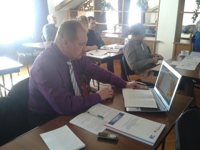 Конфликтологи в поисках модели устойчивого развития России Конфликтологи в поисках модели устойчивого развития России