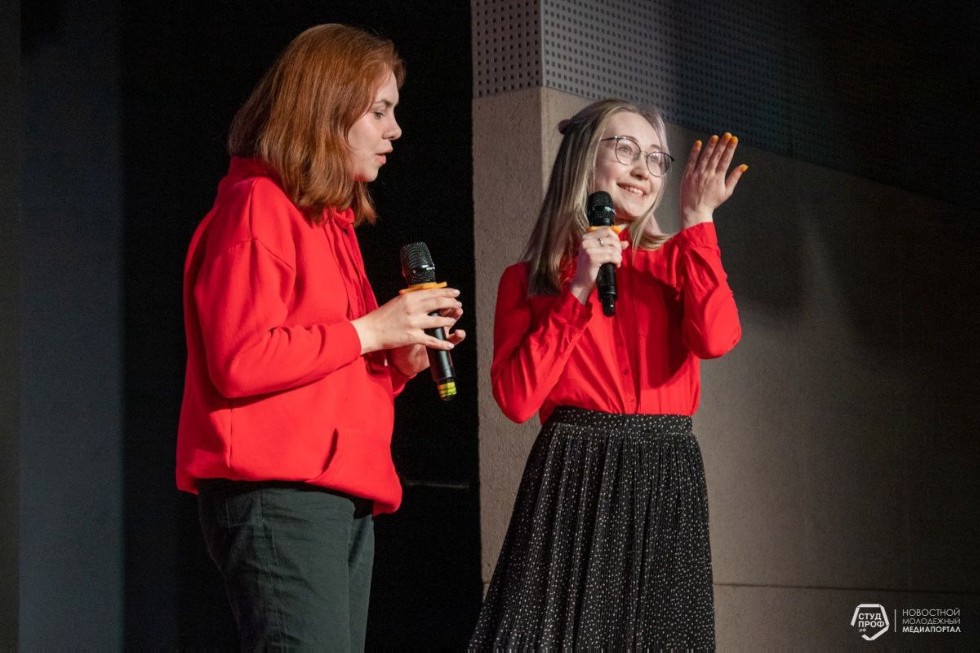 ������� ��� '������' � ������ ������ �� ����� ��� ������������ ���� '�����'