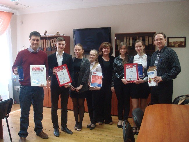 � �������