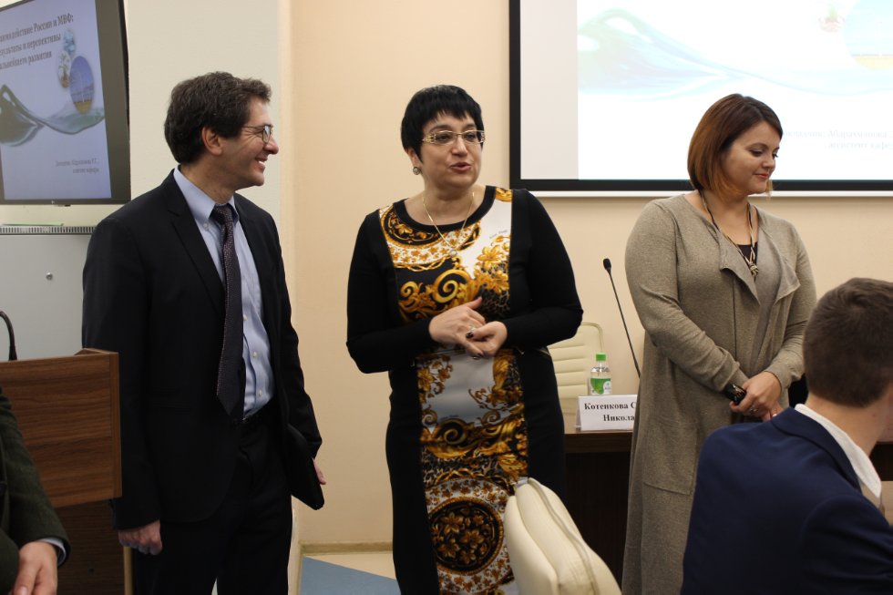 ������� ���� � ���������� �������������� �������������� ��������� ����� � ������ ��������� �� ������