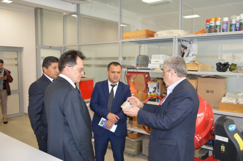 ��������� ������������� ���������-������������� ���������(����������) �������� ���������� �������� � ���������-������������ ������ ���