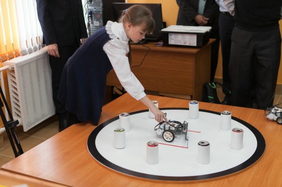 ������ ����� ��������������� ������������� � ���������� ������� �������� � �������