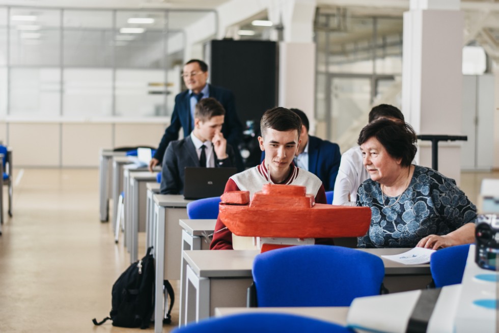 ����� ��������� ���� ������������� 