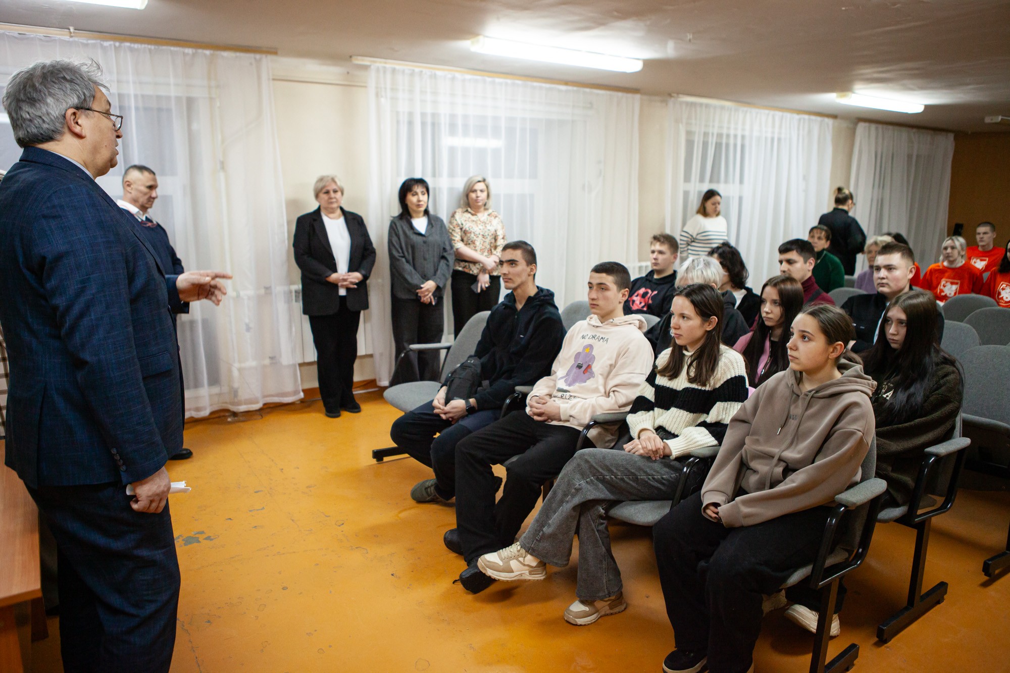 Школьники из Лисичанска и Рубежного приступили к учебе в 'Университетской' школе Елабужского института КФУ Школьники из Лисичанска и Рубежного приступили к учебе в 'Университетской' школе Елабужского института КФУ