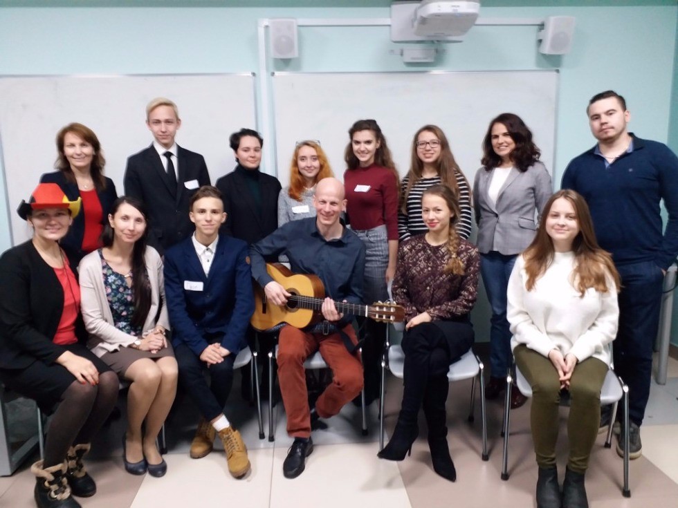 Как научитья переводить лирику Как научитья переводить лирику