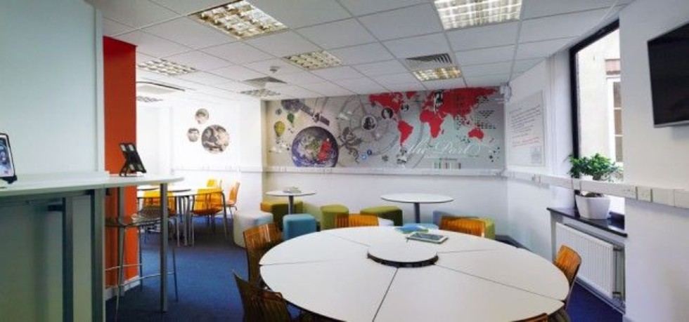 Аспирант кафедры ОТИСФ ИФМК выиграла грант 'Алгарыш' Аспирант кафедры ОТИСФ ИФМК выиграла грант 'Алгарыш'