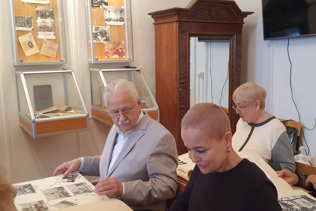 Фотовыставка 'Застывшее время' Фотовыставка 'Застывшее время'