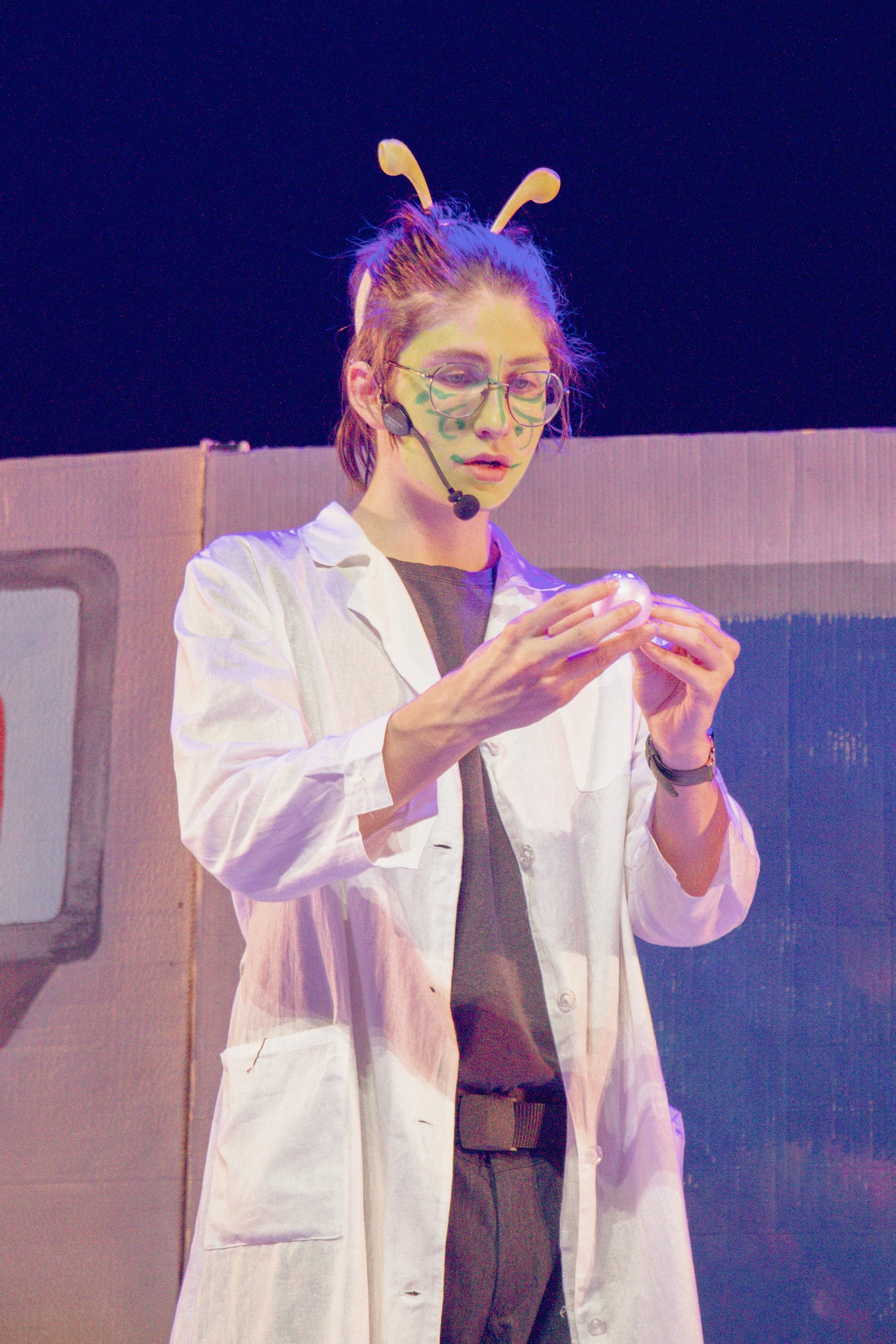 Алиса в космической стране Алиса в космической стране