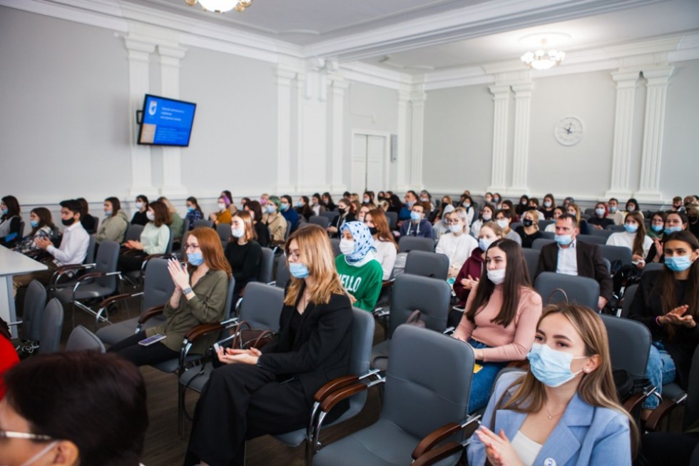 В Елабужском институте состоялась V Международная научно-практическая конференция 'Современные проблемы филологии и преподавания языков: теория и практика' В Елабужском институте состоялась V Международная научно-практическая конференция 'Современные проблемы филологии и преподавания языков: теория и практика'